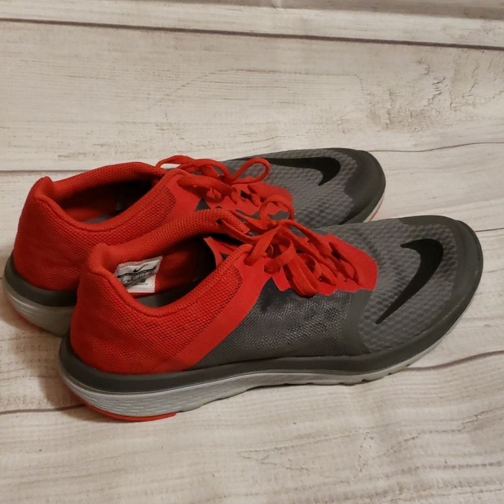 Mens Nike FS lite Run 3 Sneakers shoes Size 9